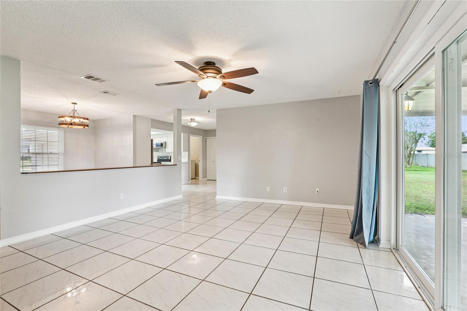 LAKE PADGETT ESTATES / TENNIS CLUB ESTATES UNREC/ - Residential