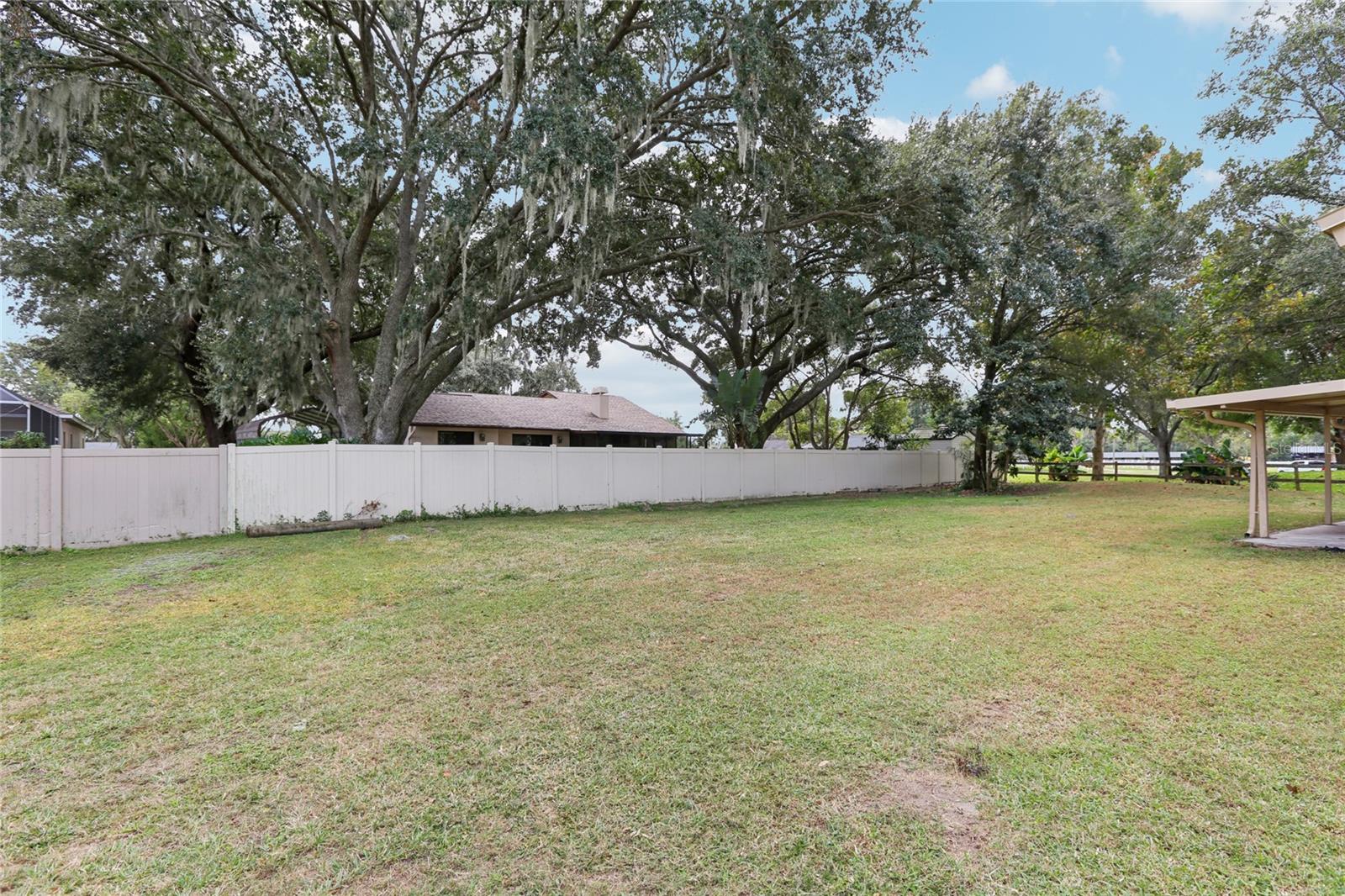 LAKE PADGETT ESTATES / TENNIS CLUB ESTATES UNREC/ - Residential