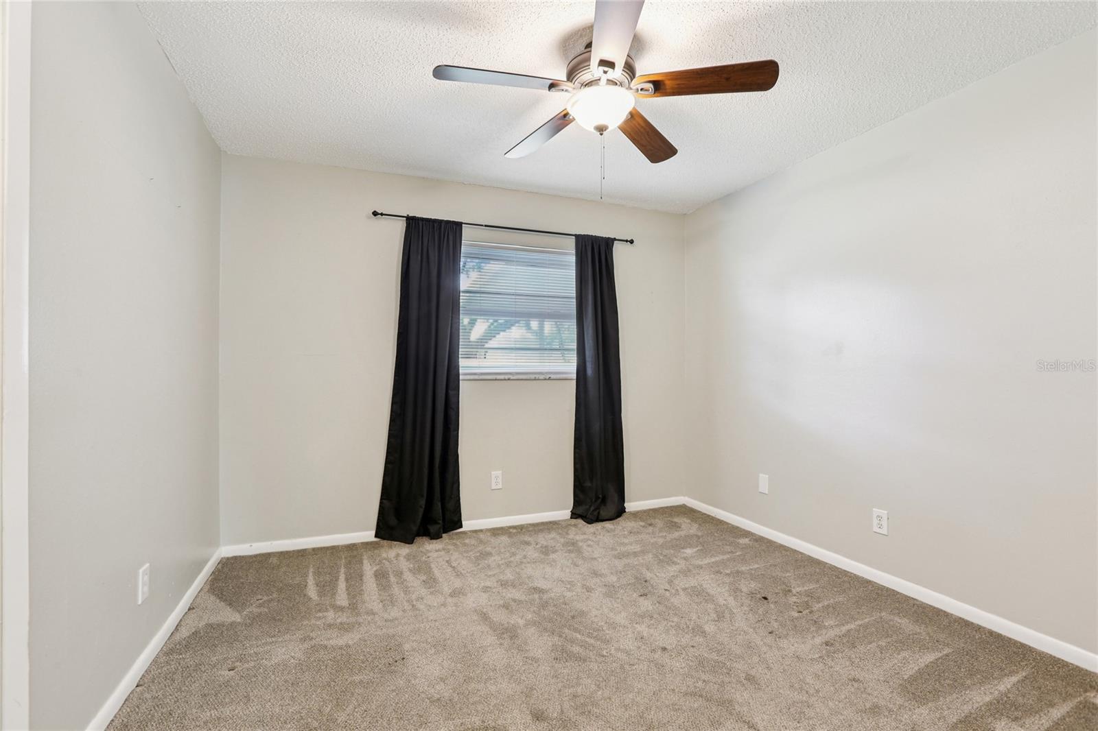 LAKE PADGETT ESTATES / TENNIS CLUB ESTATES UNREC/ - Residential