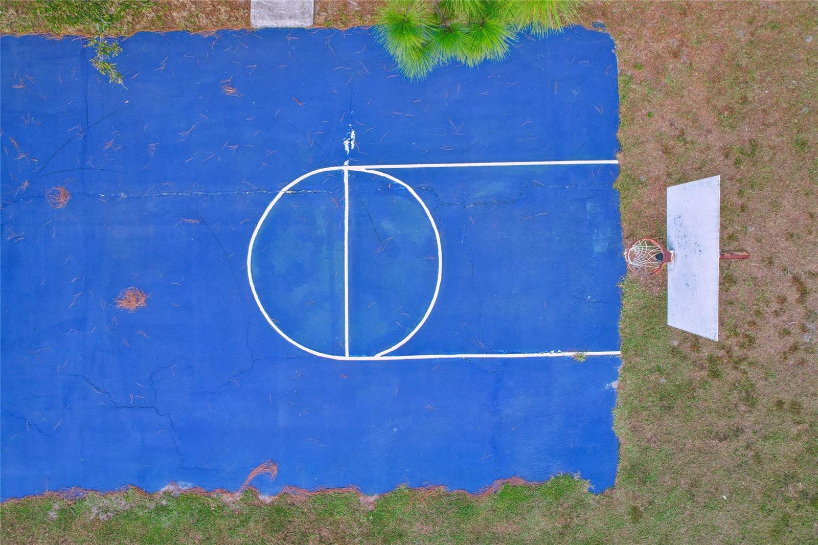 LAKE PADGETT ESTATES / TENNIS CLUB ESTATES UNREC/ - Residential