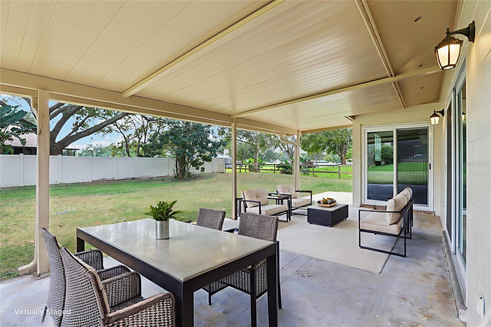 LAKE PADGETT ESTATES / TENNIS CLUB ESTATES UNREC/ - Residential