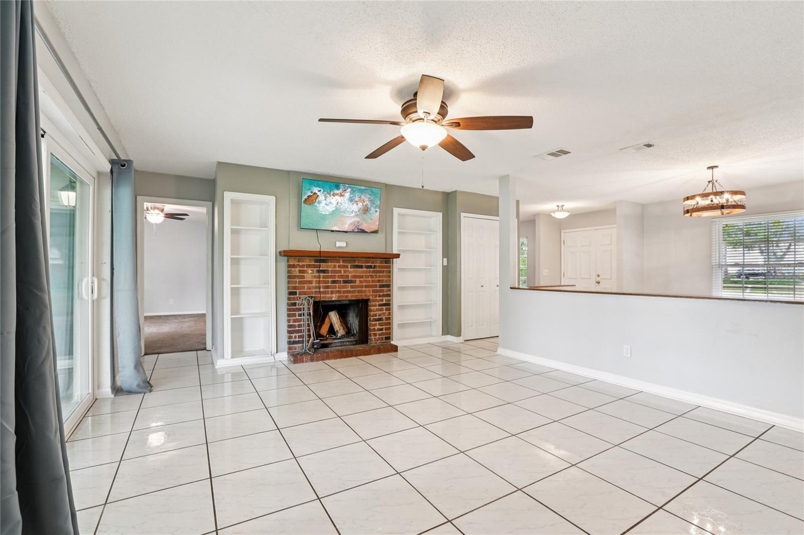 LAKE PADGETT ESTATES / TENNIS CLUB ESTATES UNREC/ - Residential