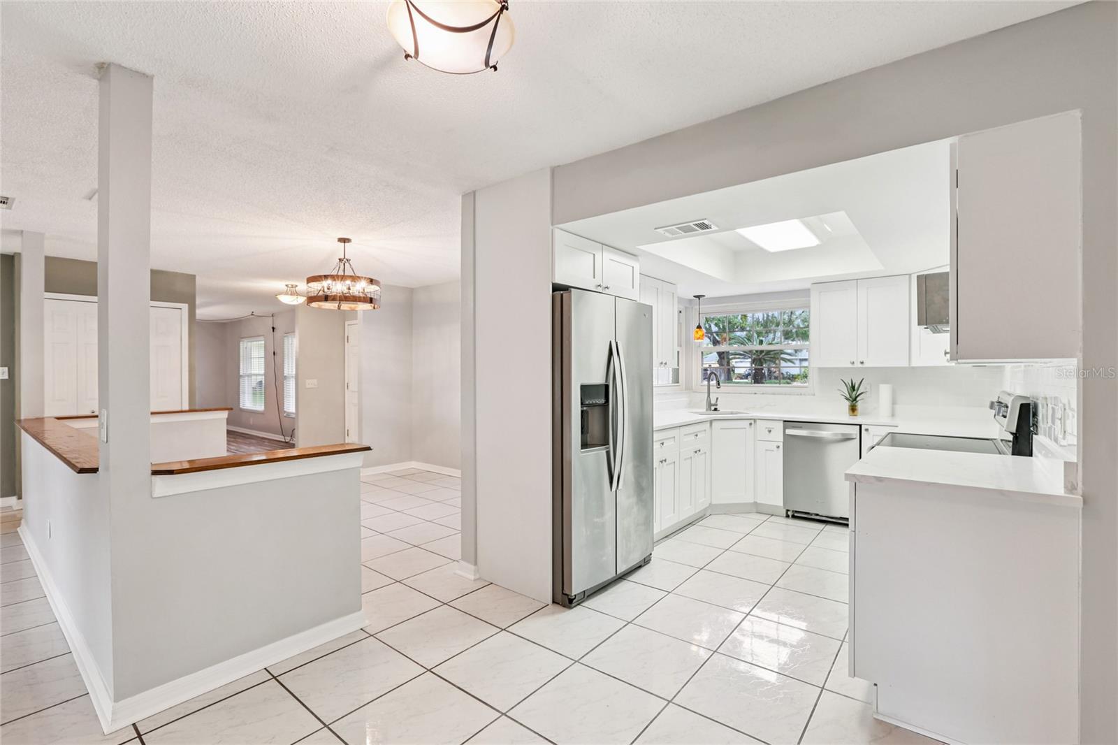 LAKE PADGETT ESTATES / TENNIS CLUB ESTATES UNREC/ - Residential