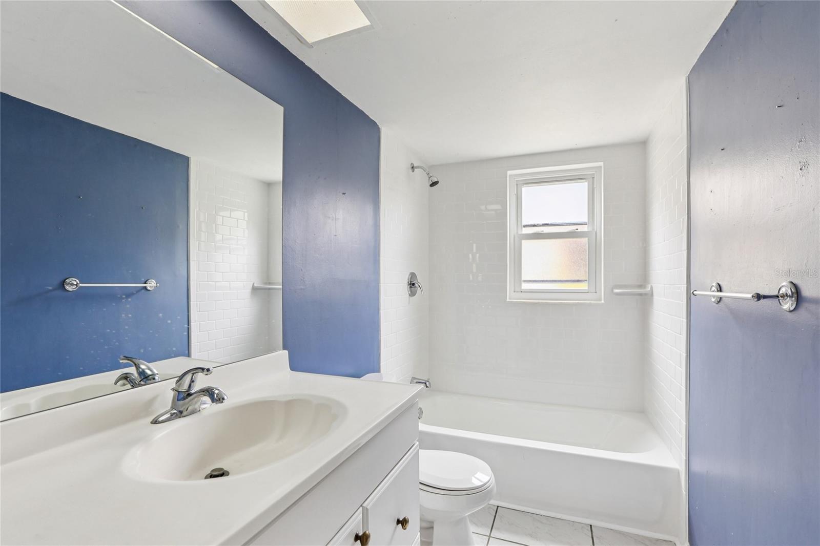 LAKE PADGETT ESTATES / TENNIS CLUB ESTATES UNREC/ - Residential