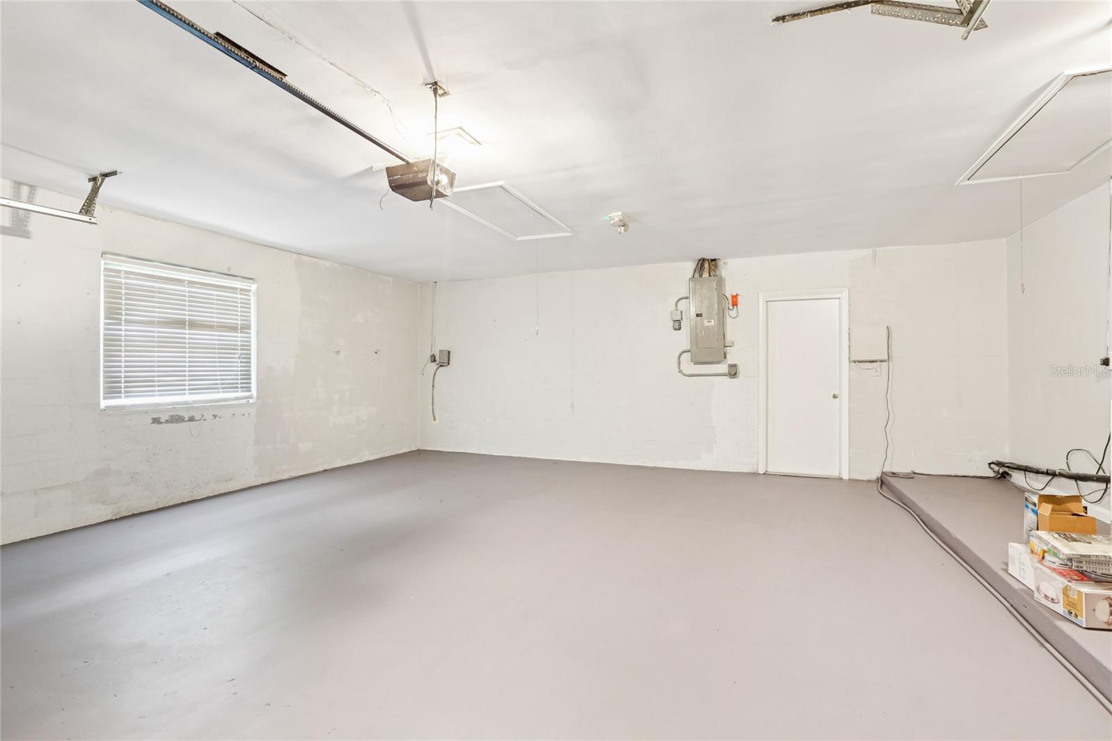 LAKE PADGETT ESTATES / TENNIS CLUB ESTATES UNREC/ - Residential