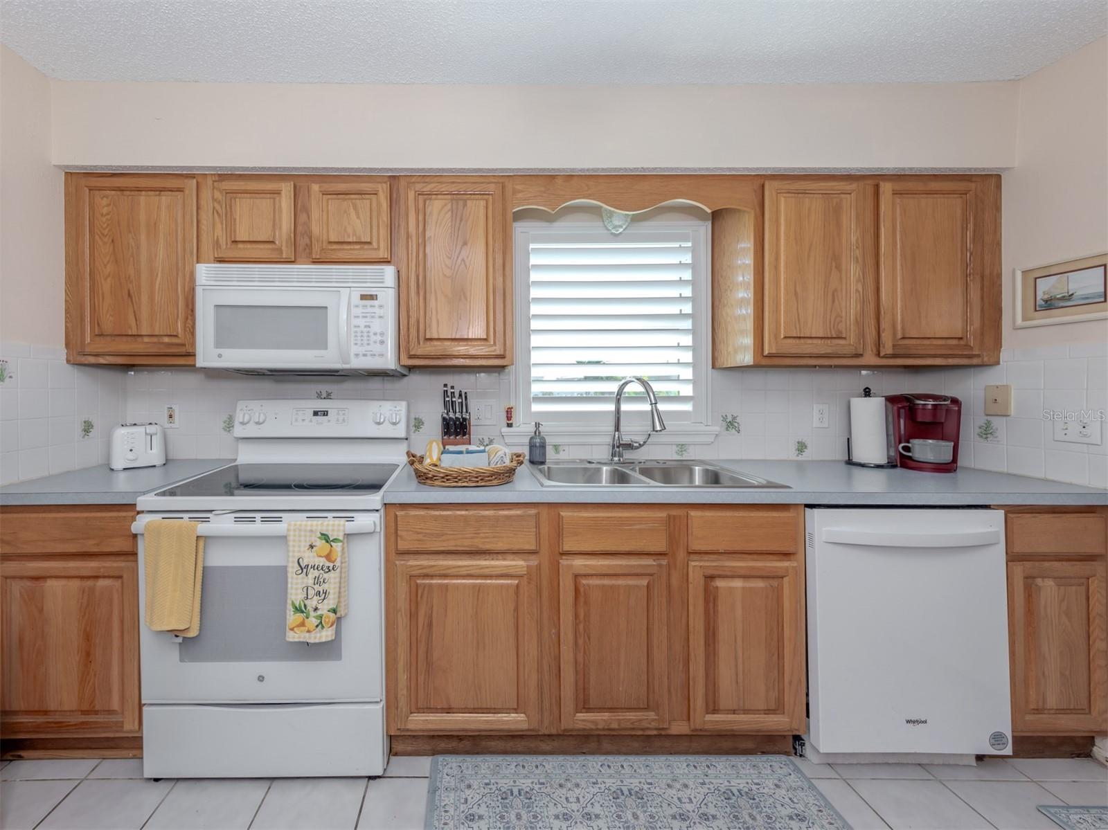 CIRCLE WOODS OF VENICE 1 - Residential