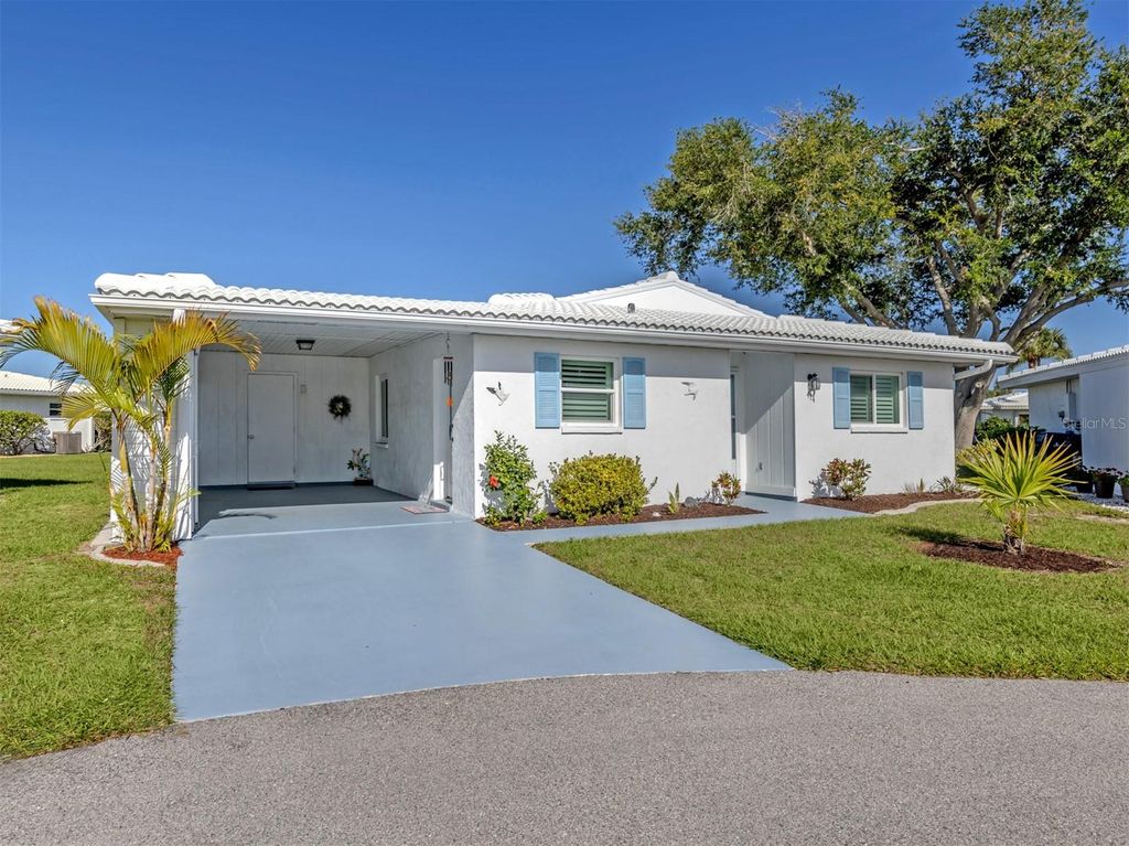 Photo of 414 Circlewood Drive #H2, Venice, FL 34293 (MLS # N6143767)