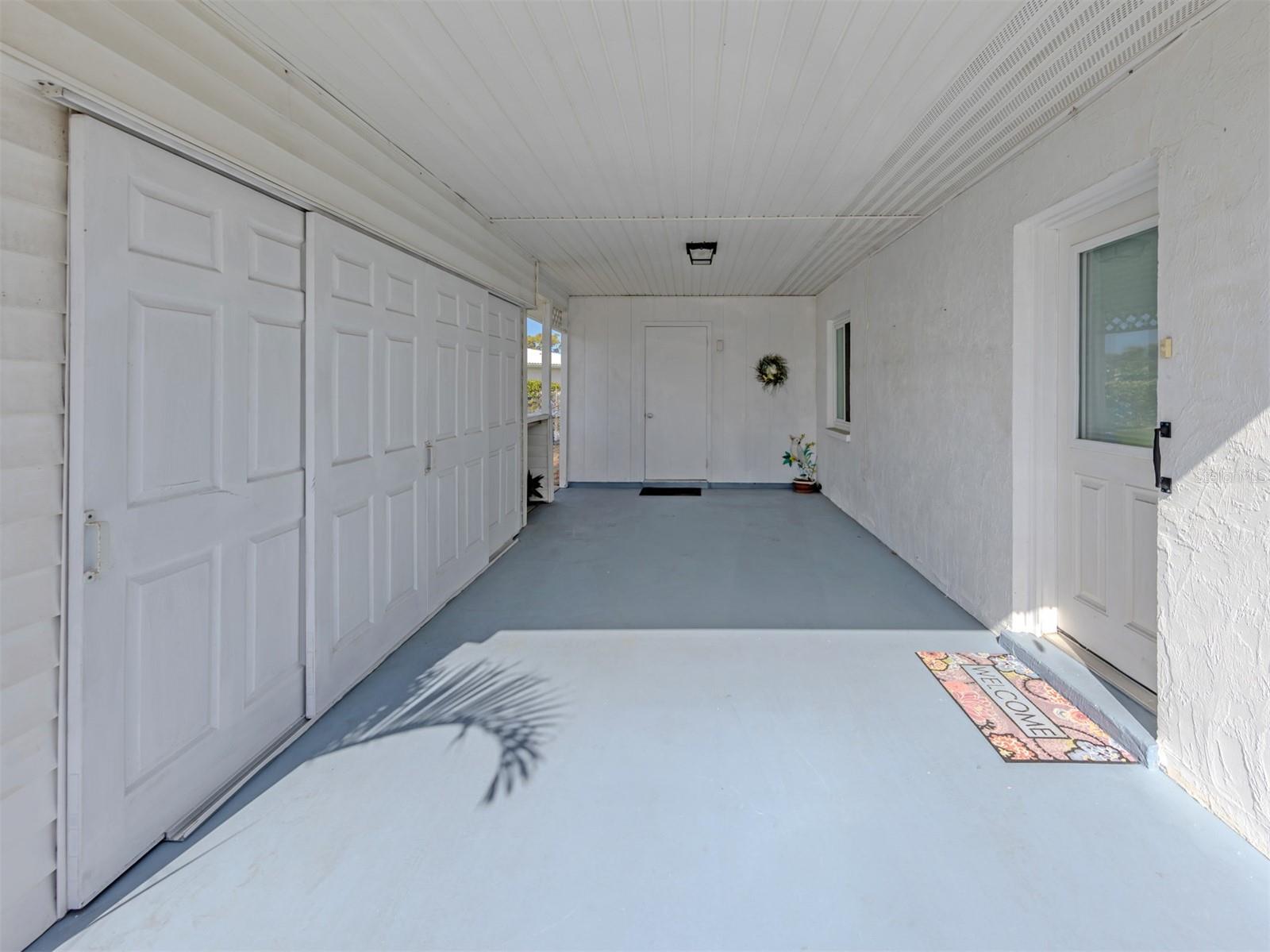 CIRCLE WOODS OF VENICE 1 - Residential