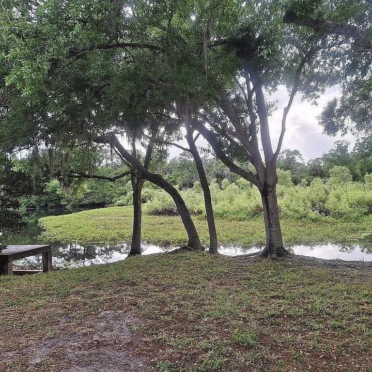 CRYSTAL LAKES - Residential