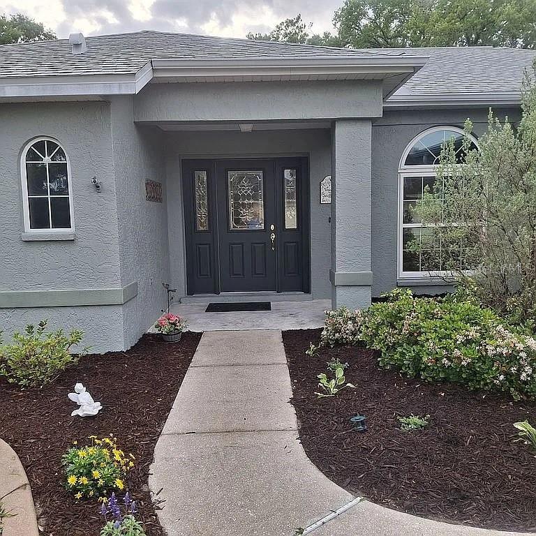 CRYSTAL LAKES - Residential