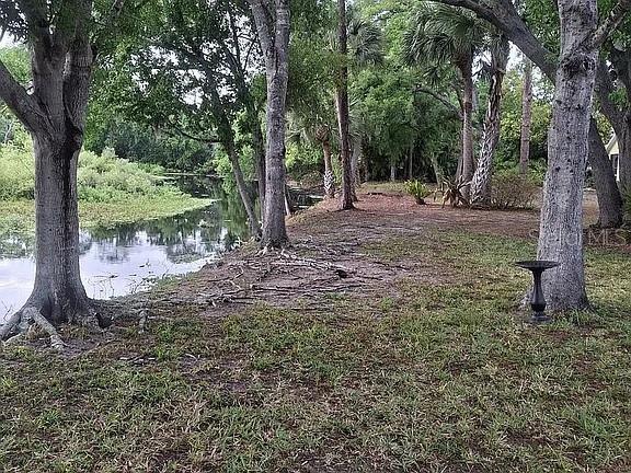 CRYSTAL LAKES - Residential