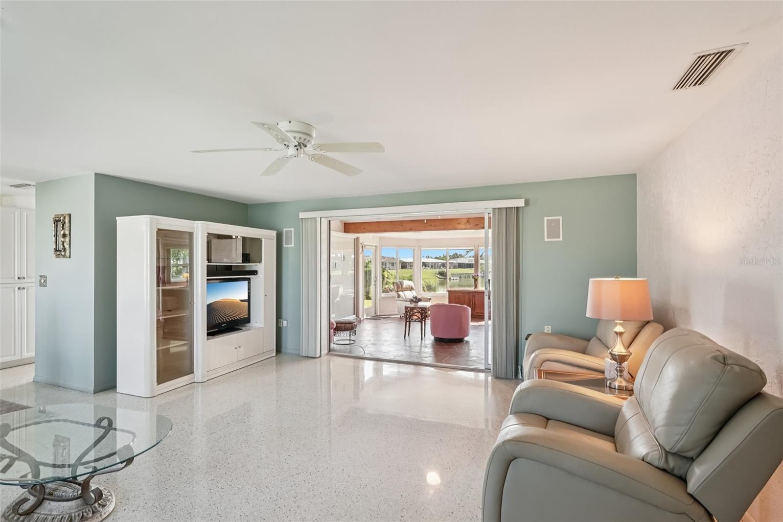 2271 SANDLEWOOD DRIVE