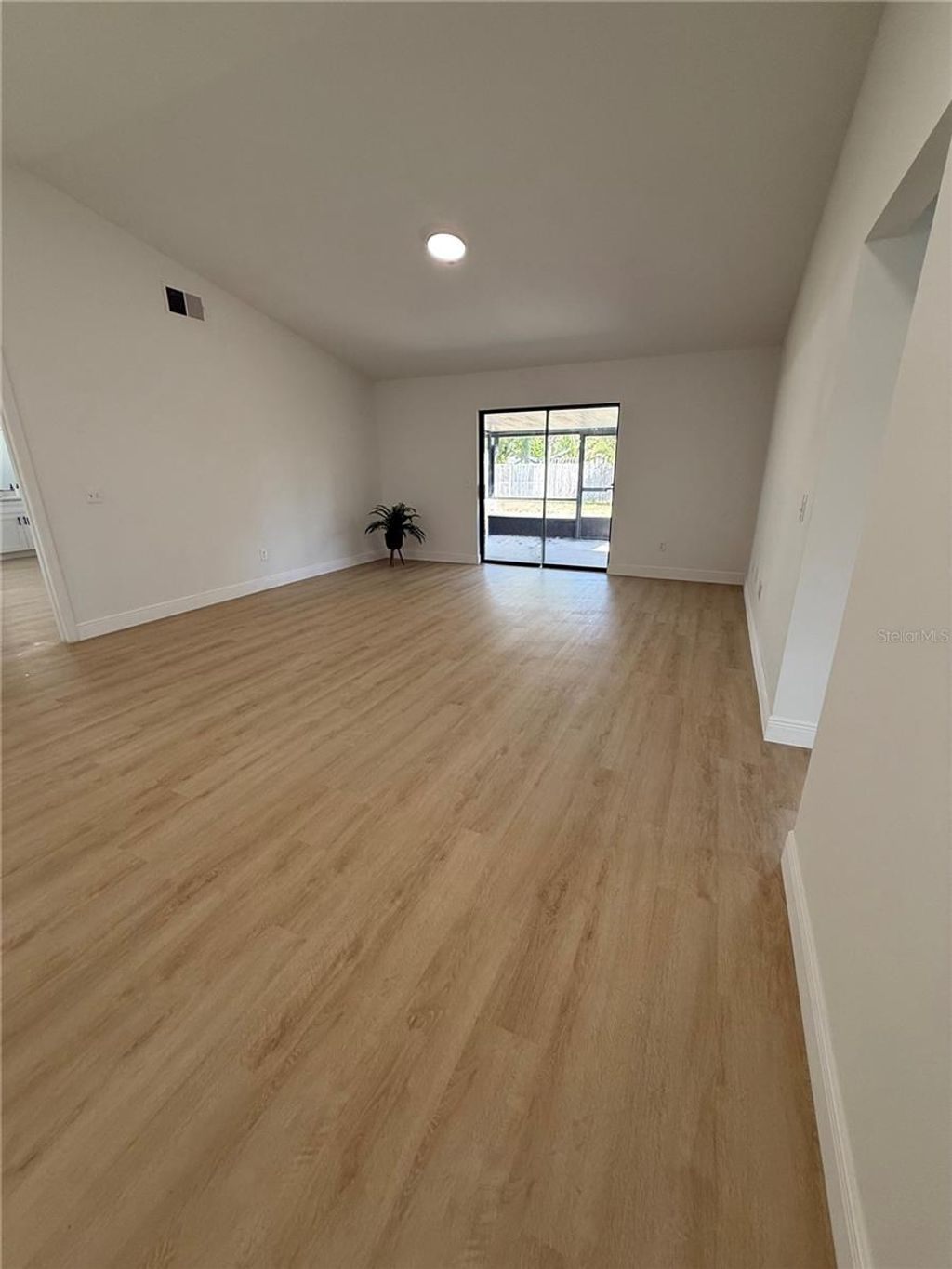 Photo of 491 Oslo Drive, Deltona, FL 32725 (MLS # S5142428)