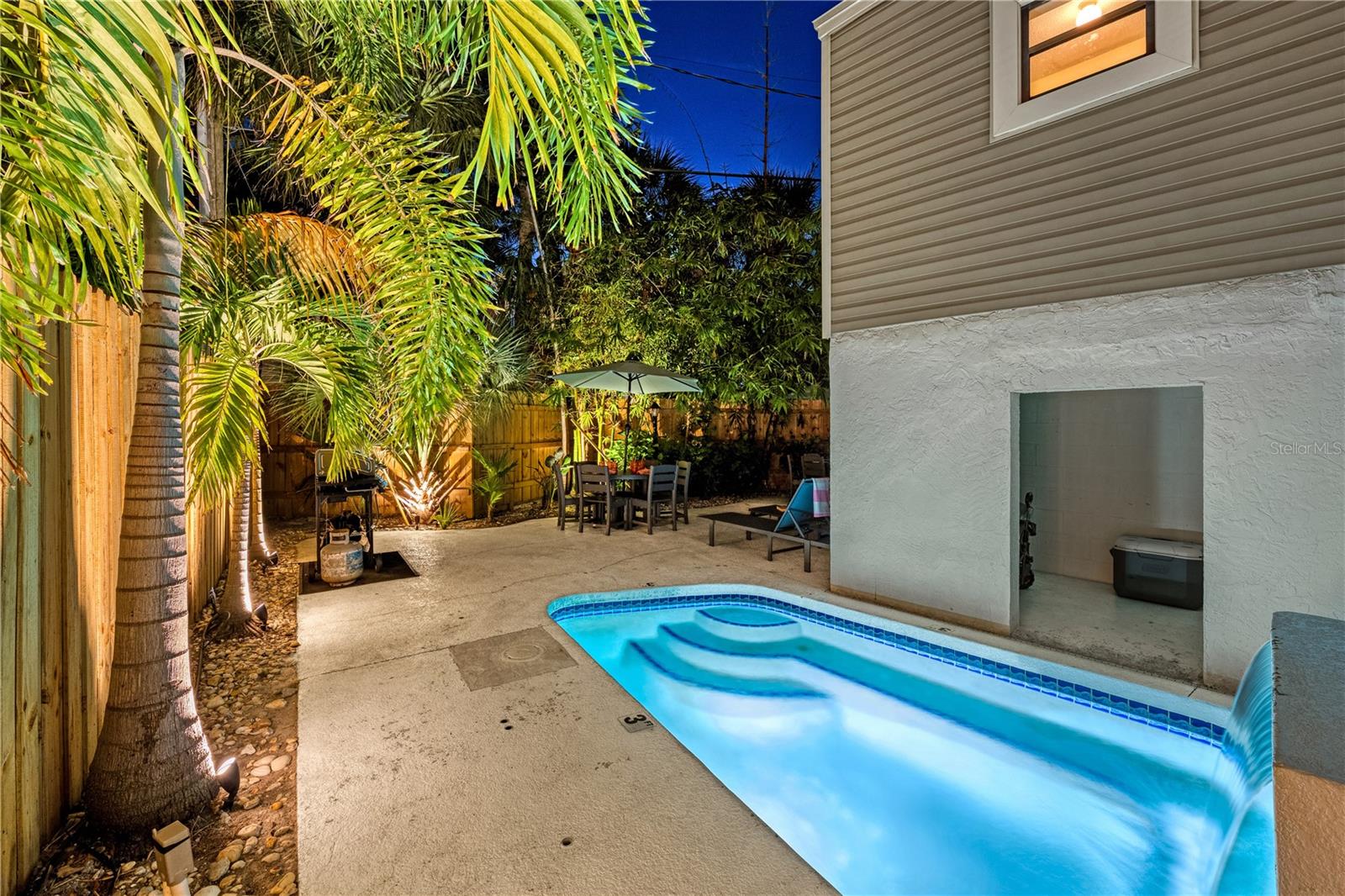 SARASOTA BEACH - Residential