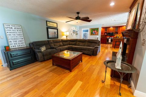 Tiny photo for 2321 SE 11th Street, Ocala, FL 34471 (MLS # OM712366)