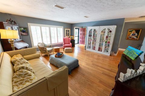 Tiny photo for 2321 SE 11th Street, Ocala, FL 34471 (MLS # OM712366)