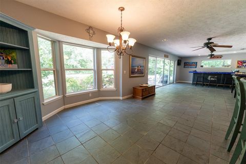 Tiny photo for 2321 SE 11th Street, Ocala, FL 34471 (MLS # OM712366)