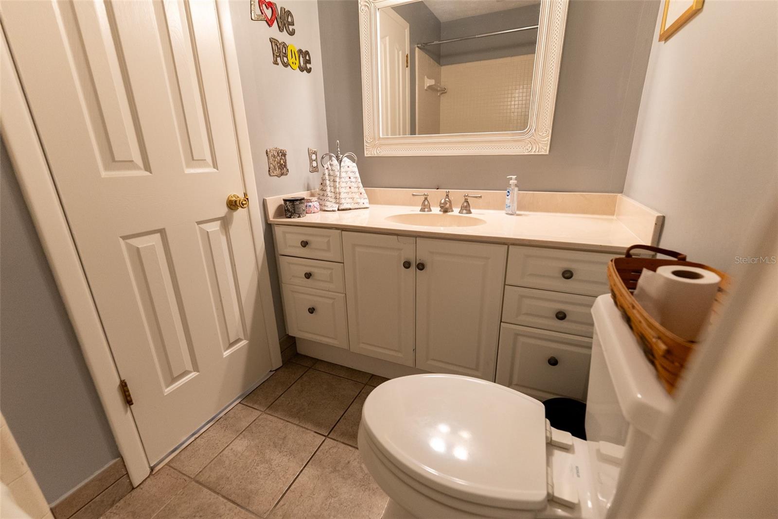 WOODFIELDS UN 08 - Residential