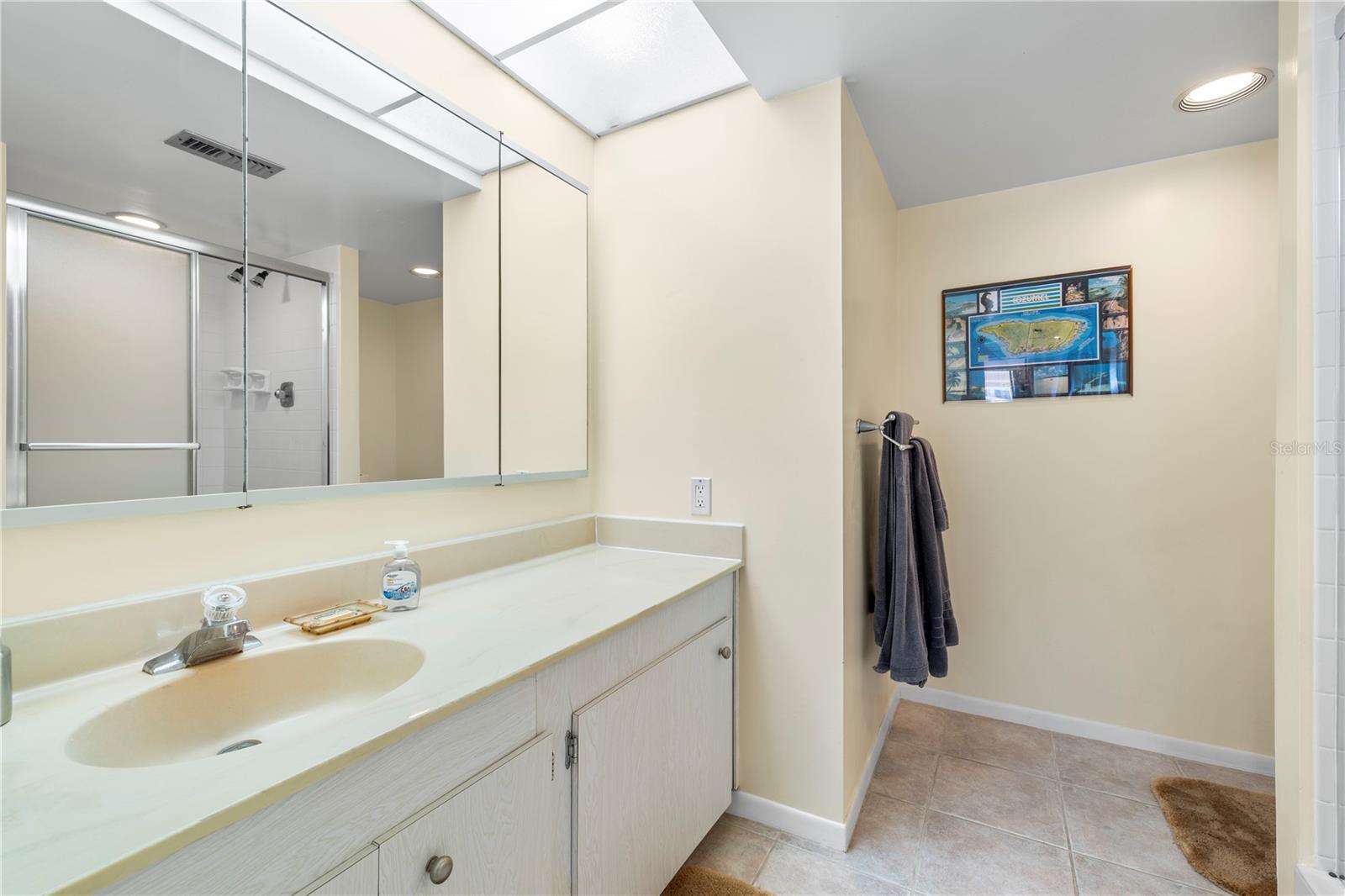 SAND KEY CONDO-SOUTH BEACH 1460 - Residential