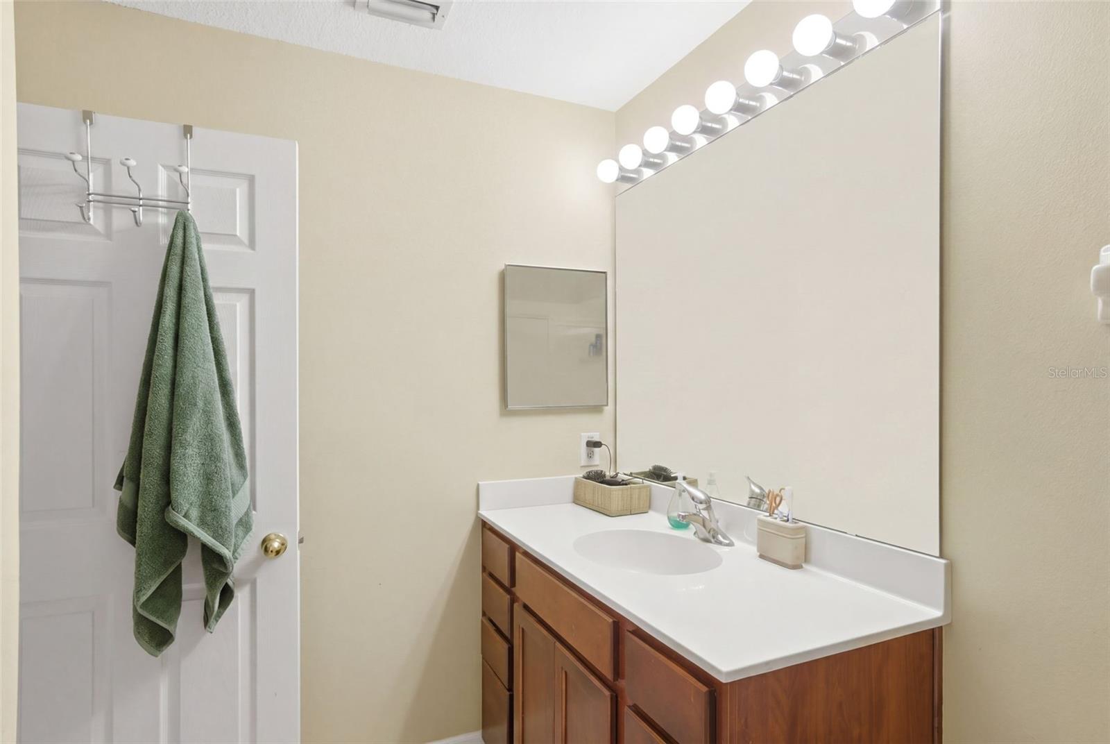 VICTORIA PARK INC 03 SE UNIT 02 - Residential