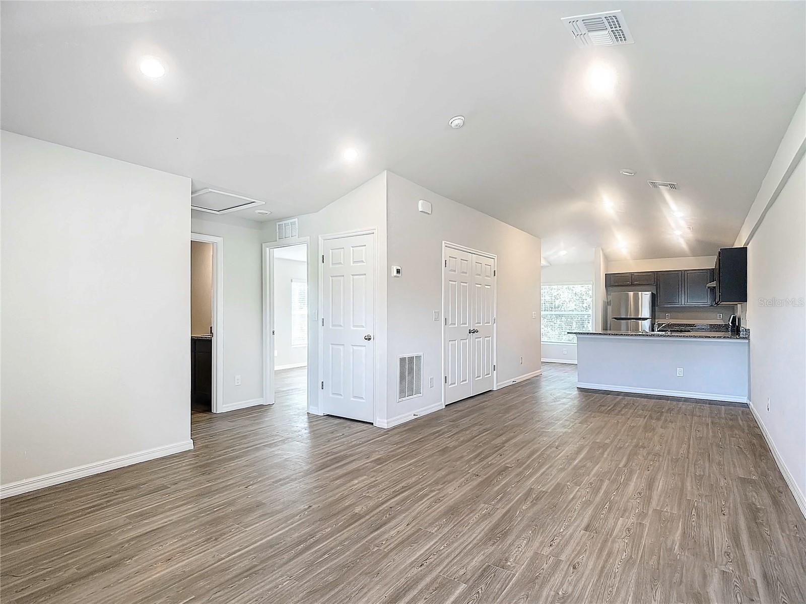 HRBR HEIGHTS - Residential Income