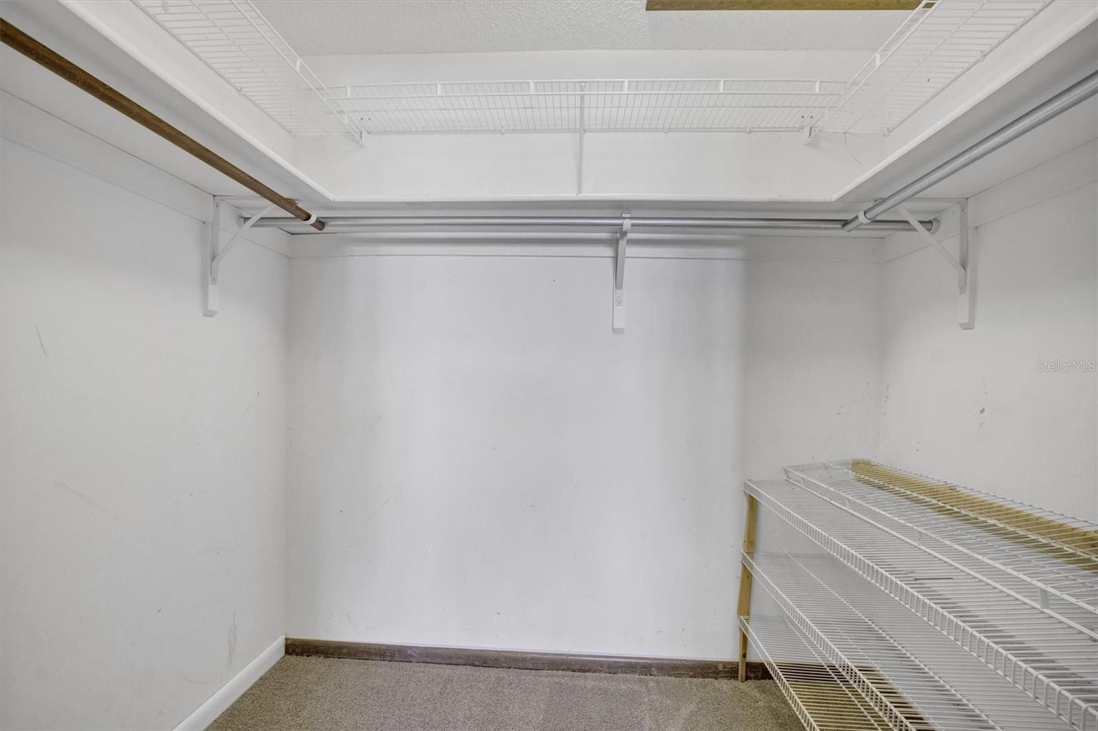 LUMBEE OAKS - Residential