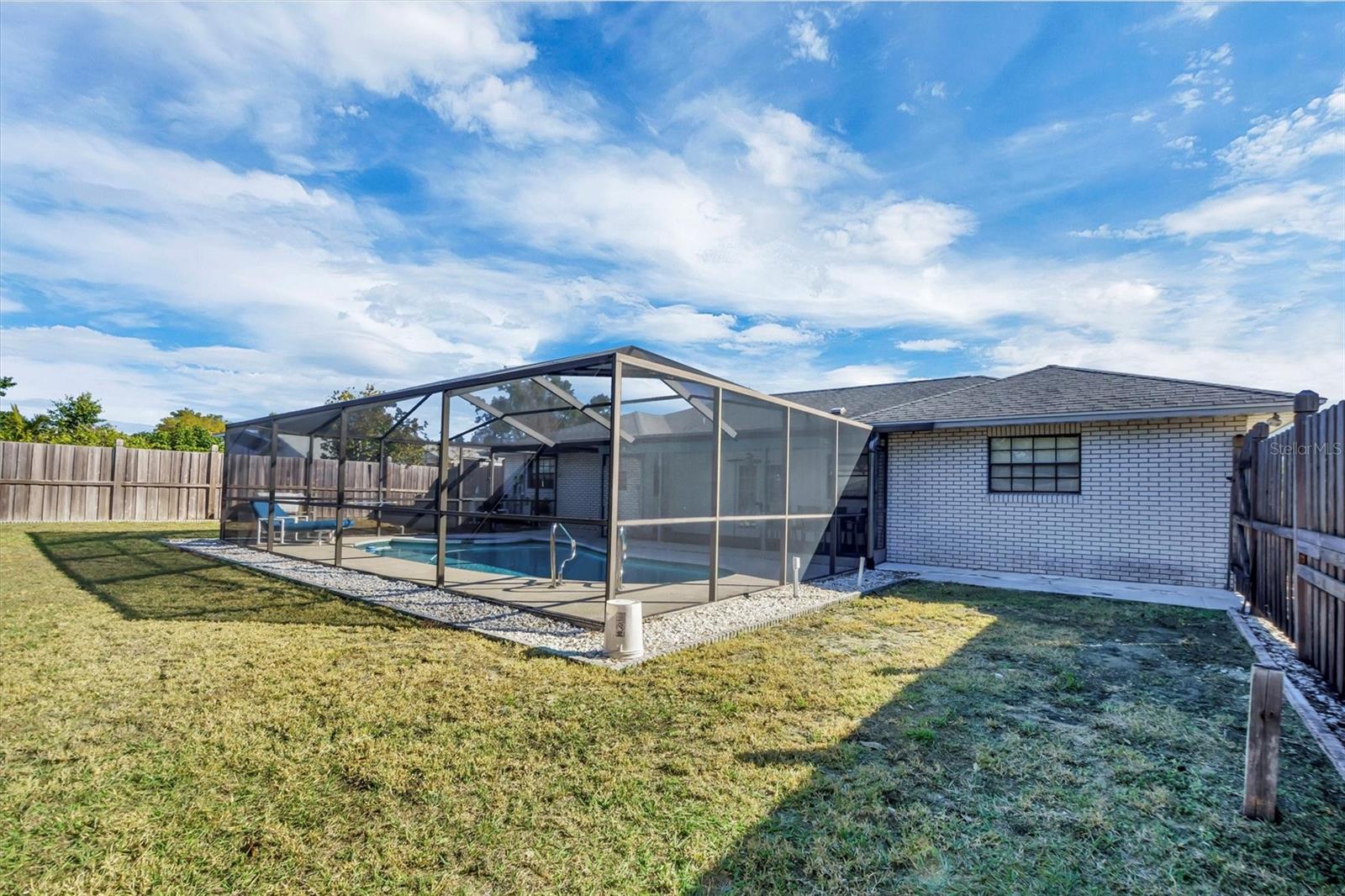 LUMBEE OAKS - Residential