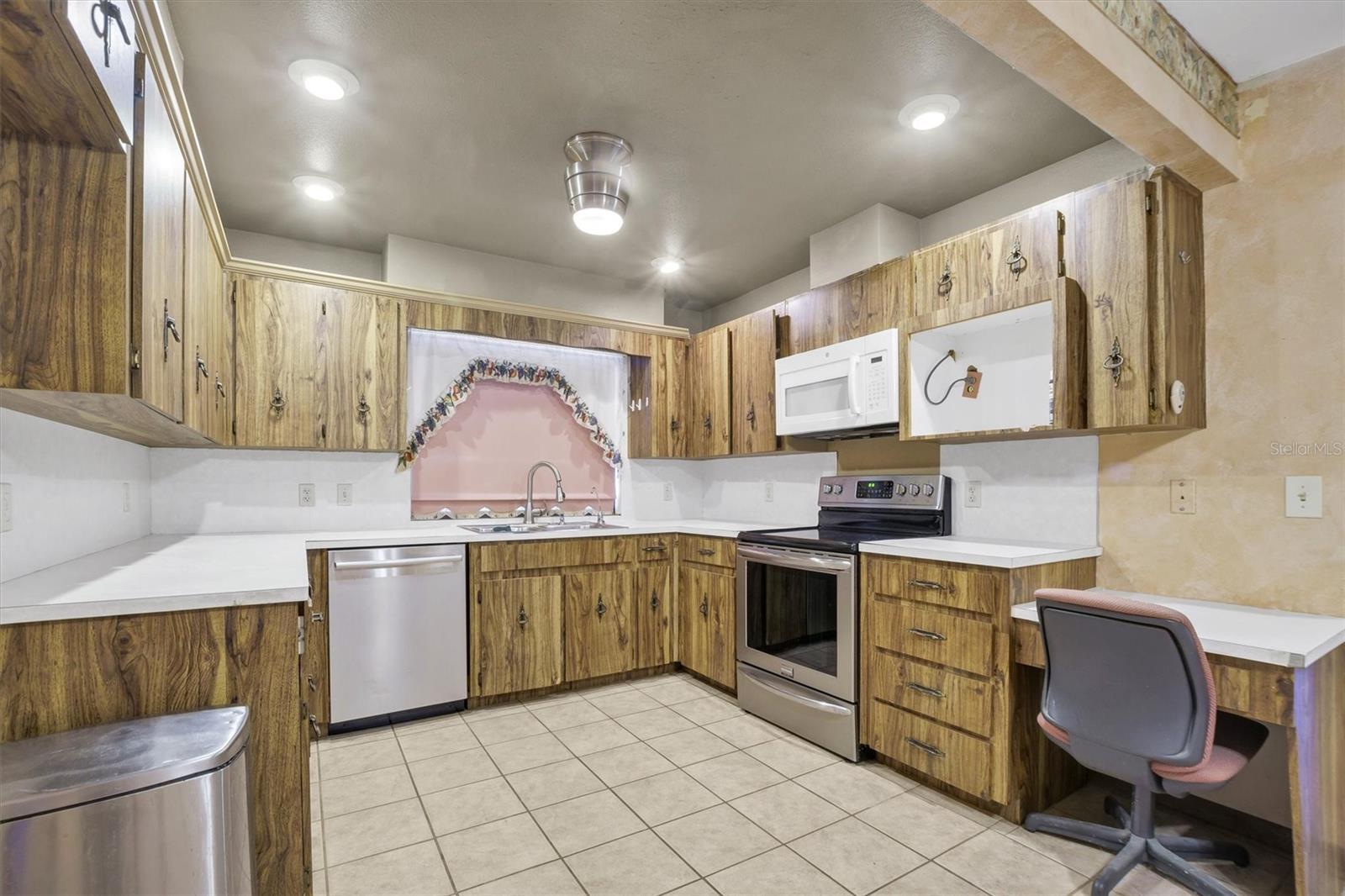 LUMBEE OAKS - Residential