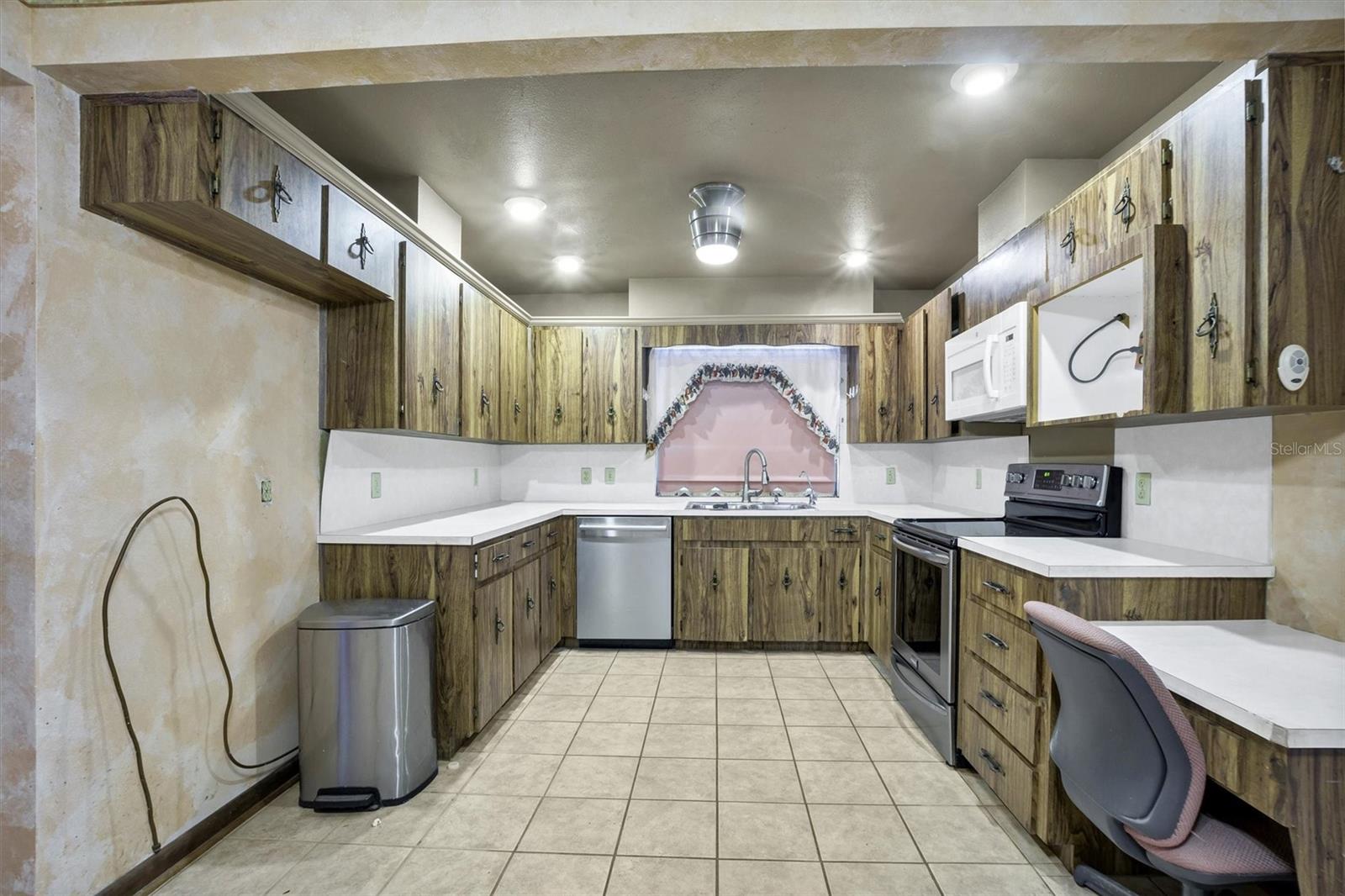 LUMBEE OAKS - Residential