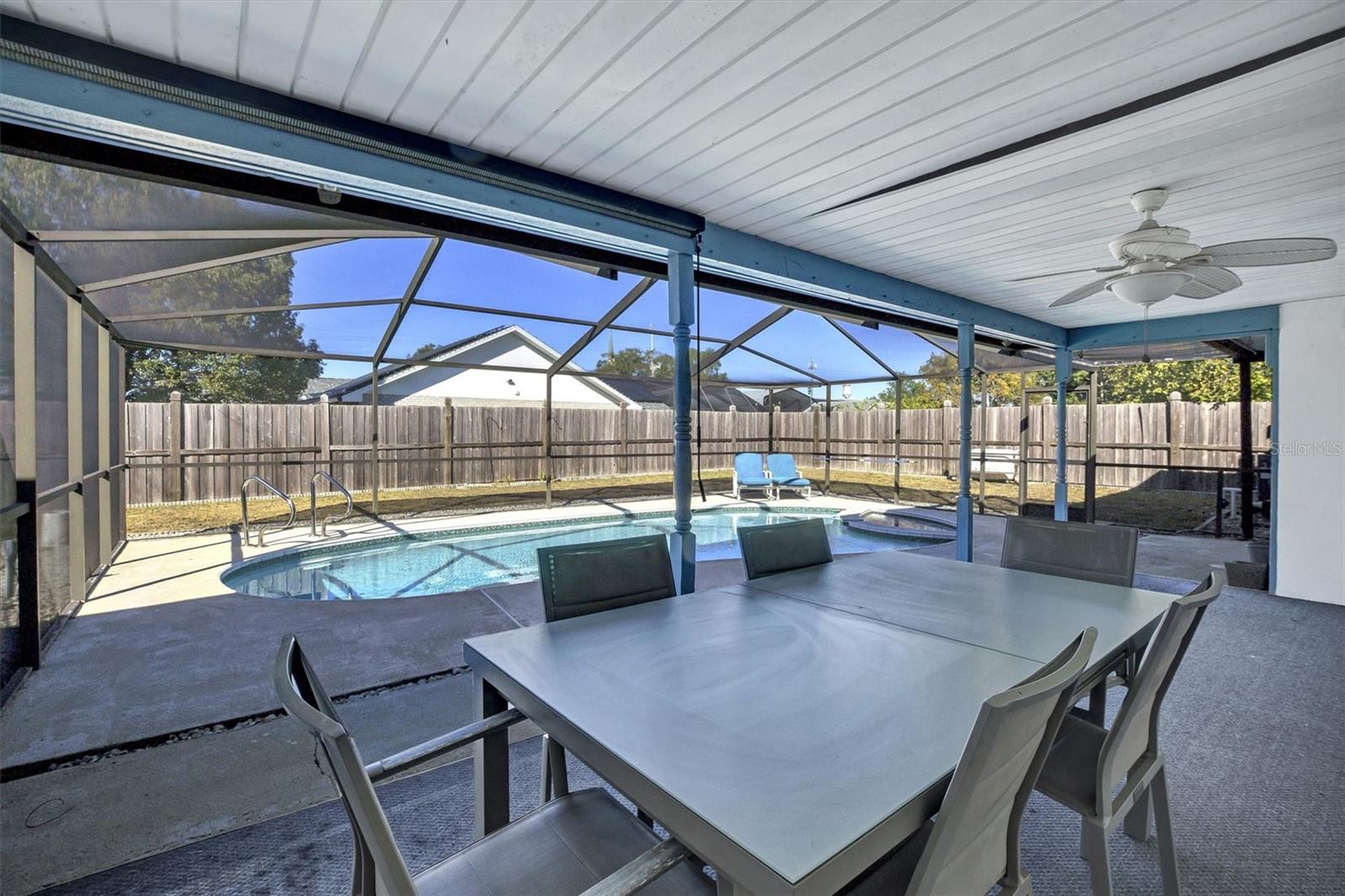 LUMBEE OAKS - Residential