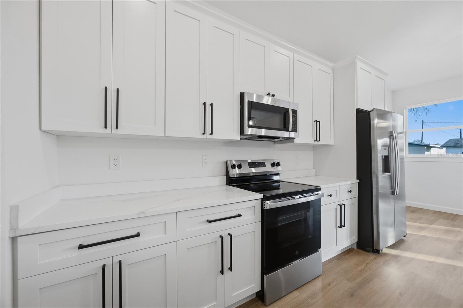 LINCOLN PARK EAST - Residential