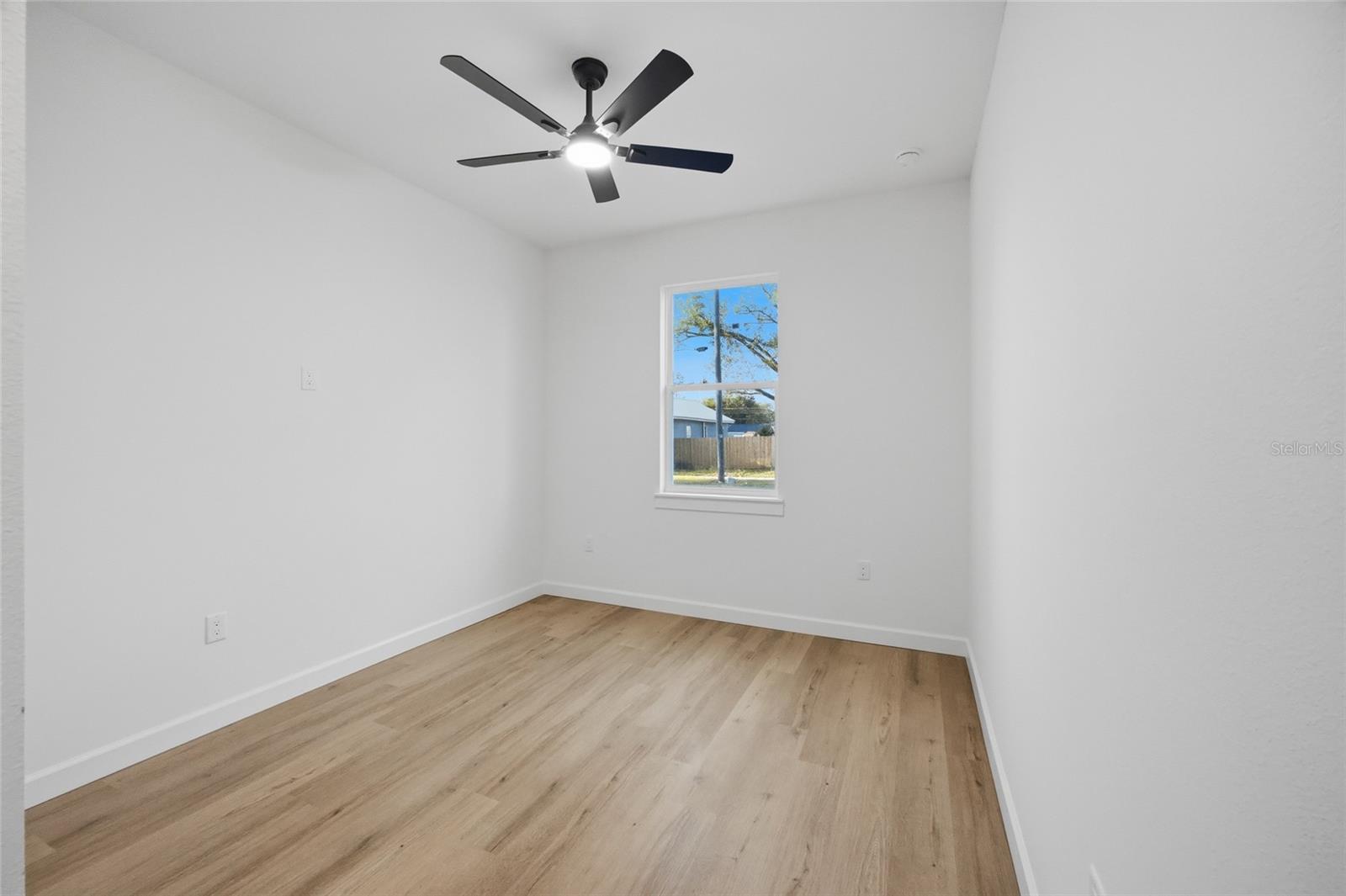 LINCOLN PARK EAST - Residential