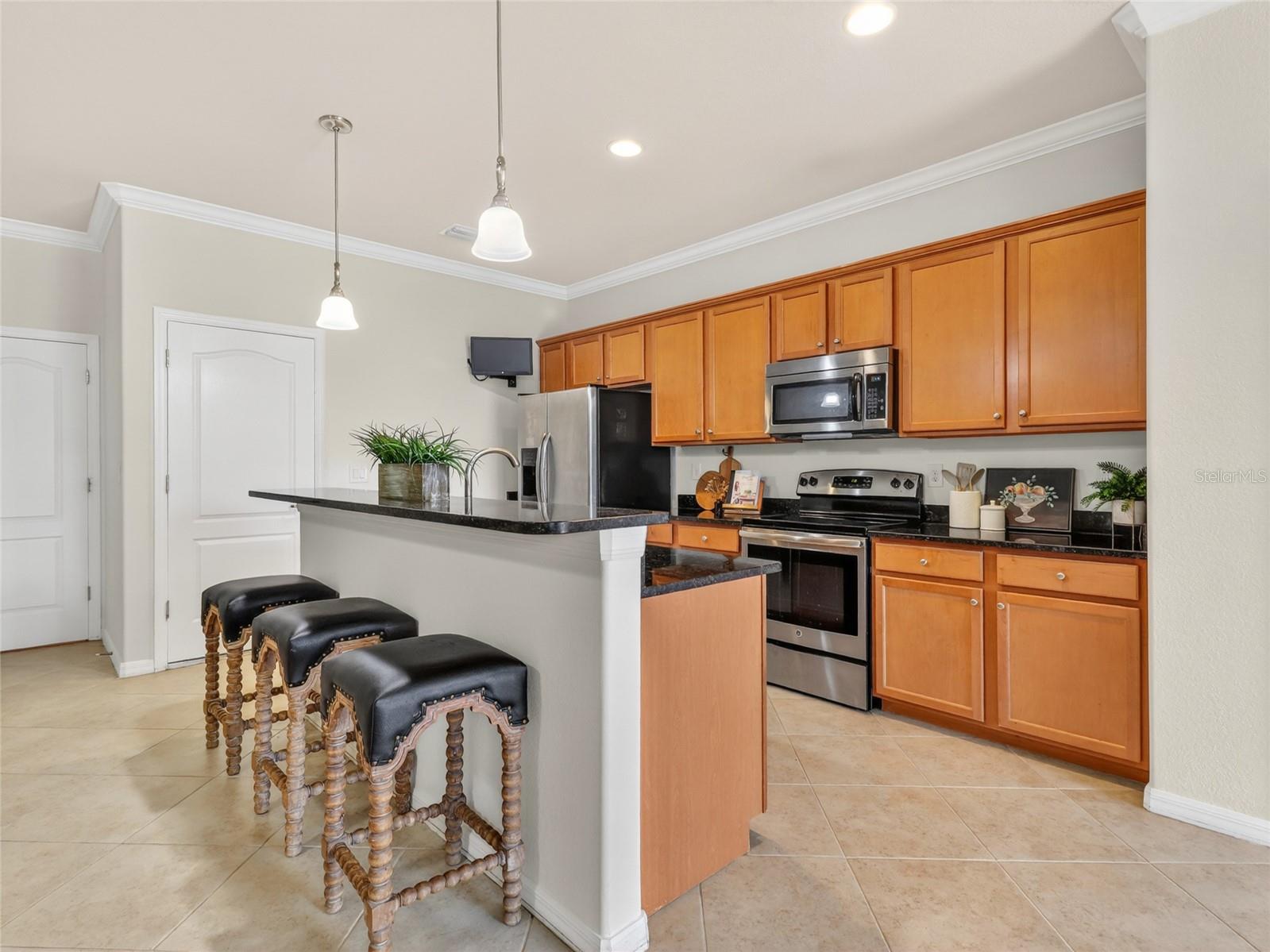 PROMENADE WEST - Residential