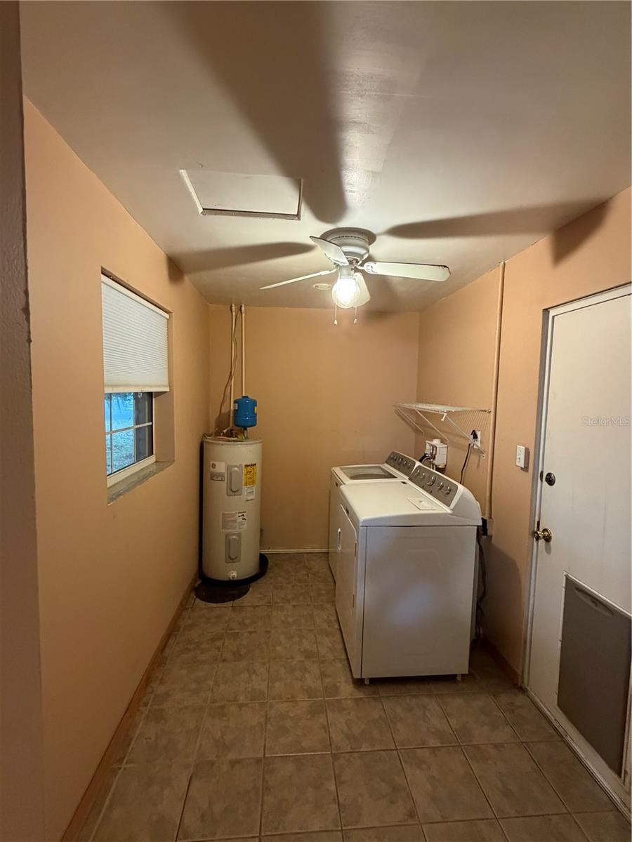 TAVARES LAKEWOOD PARK - Residential