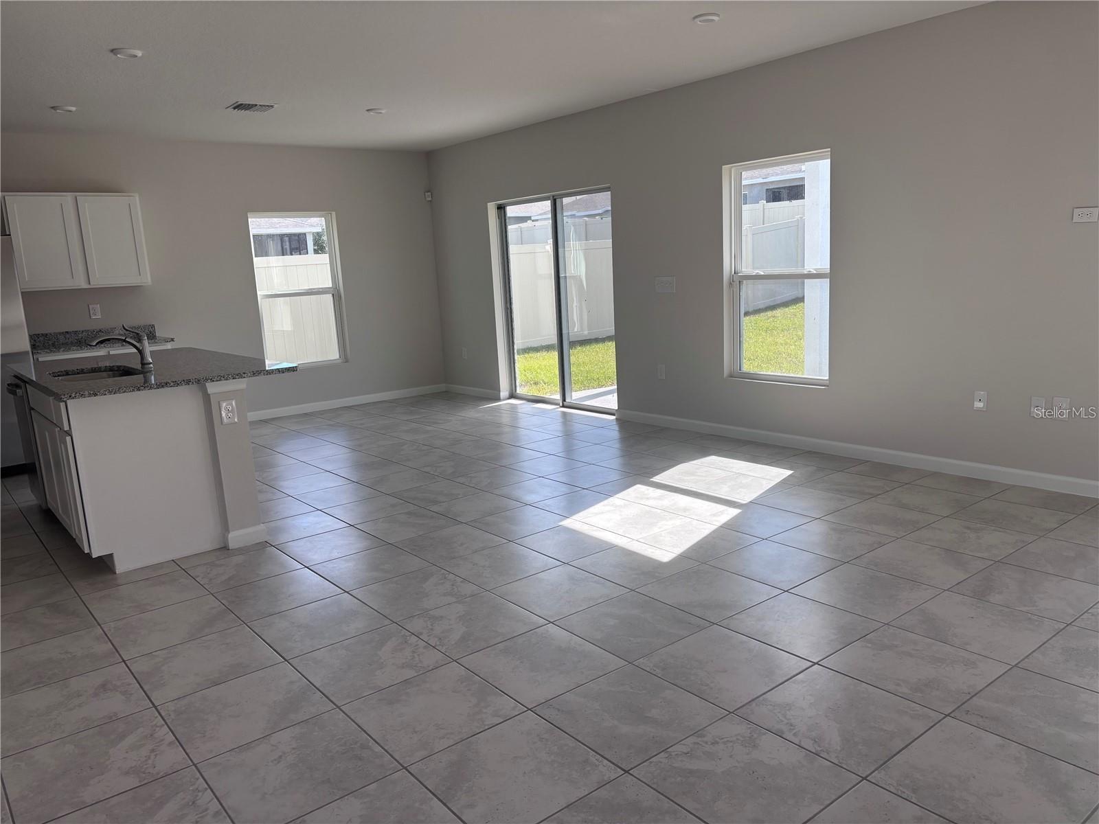 HAMMOCK RESERVE PH 3 - Residential Lease