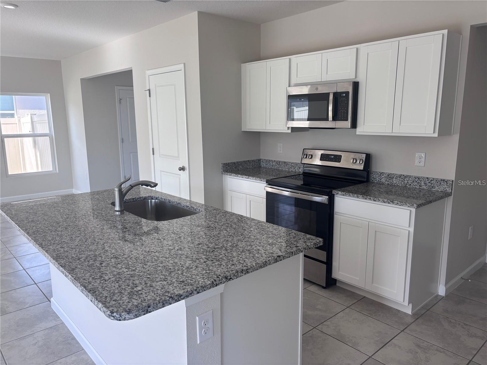 HAMMOCK RESERVE PH 3 - Residential Lease