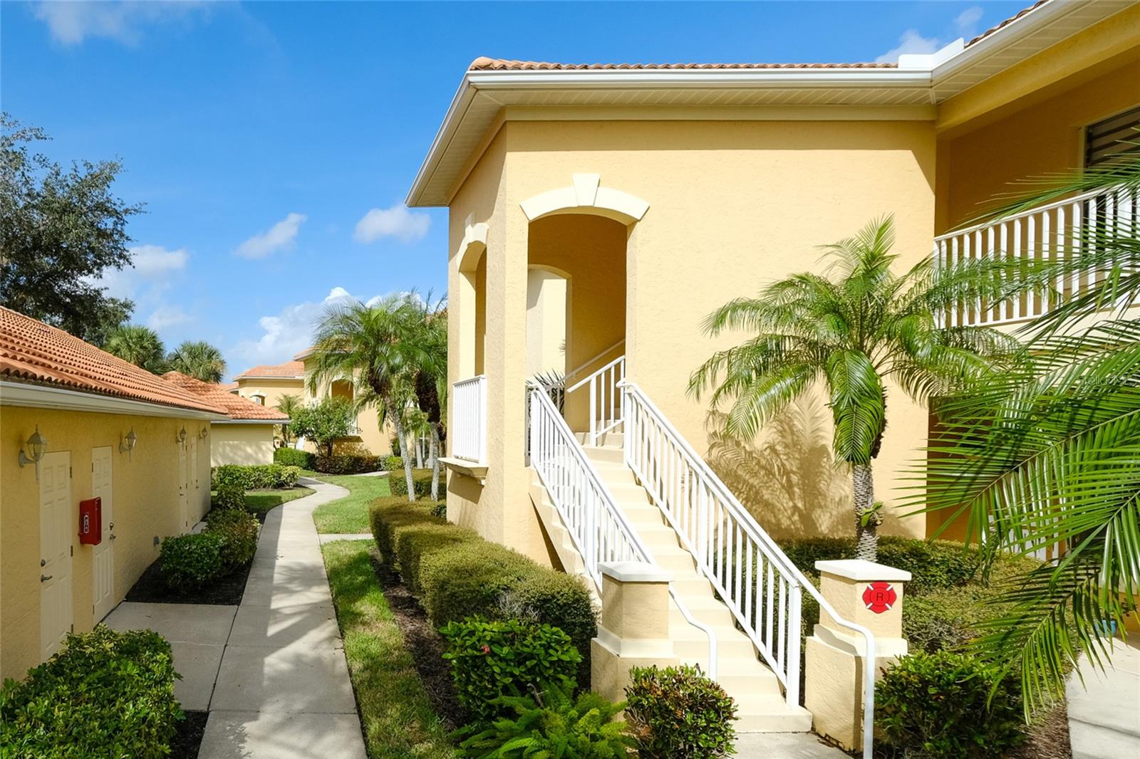 BOCA GROVE - Residential