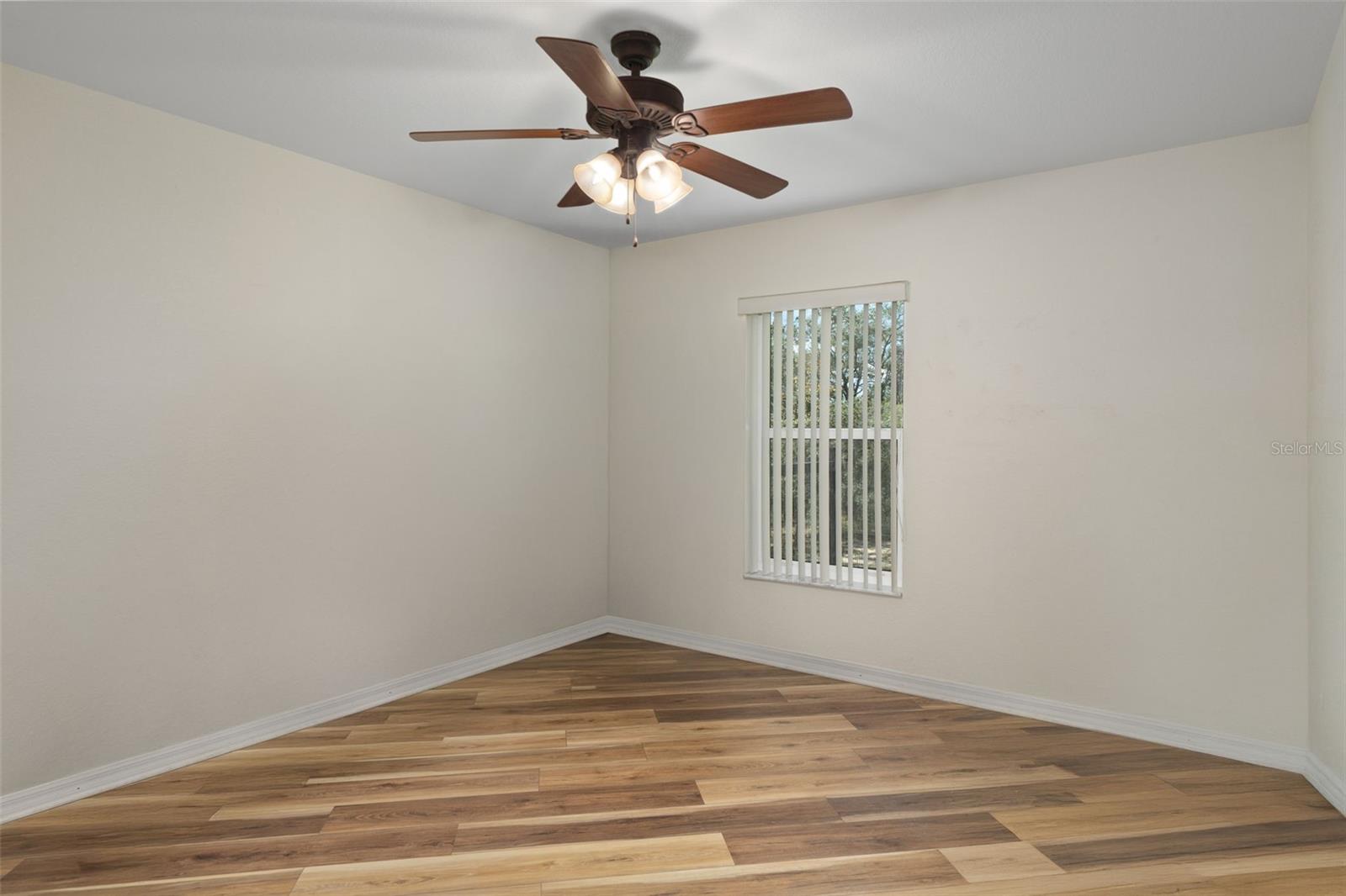 ROYAL HIGHLANDS - Residential