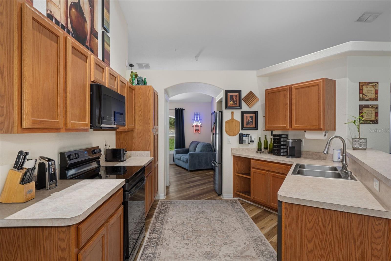 ROYAL HIGHLANDS - Residential