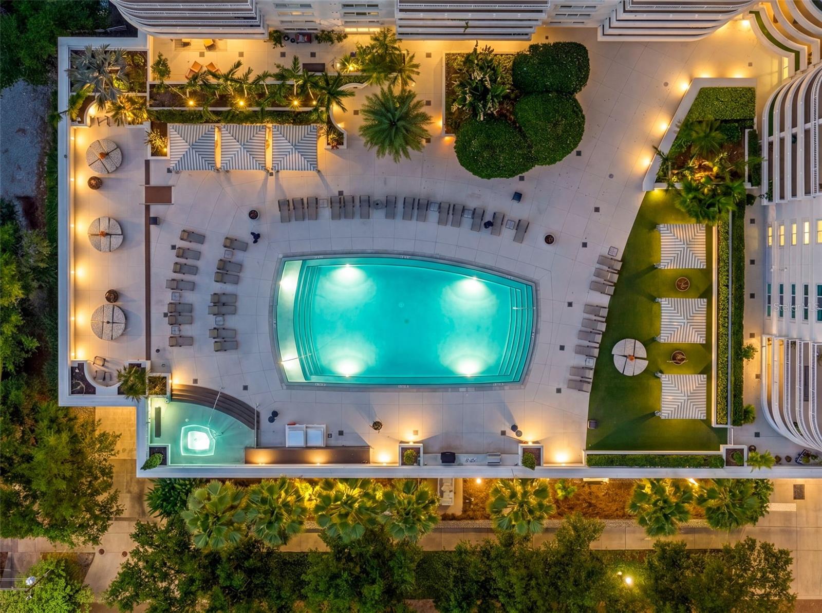SANCTUARY DOWNTOWN CONDO - Residential