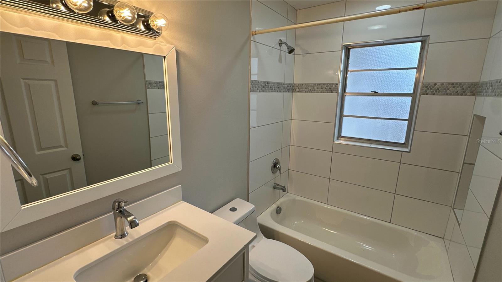 HOLIDAY HEIGHTS FIRST ADD - Residential Income