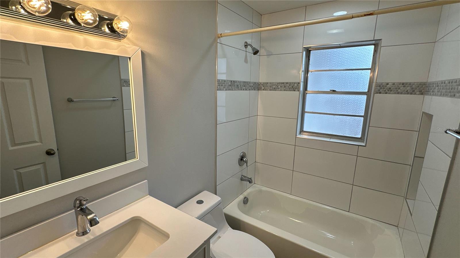 HOLIDAY HEIGHTS FIRST ADD - Residential Income