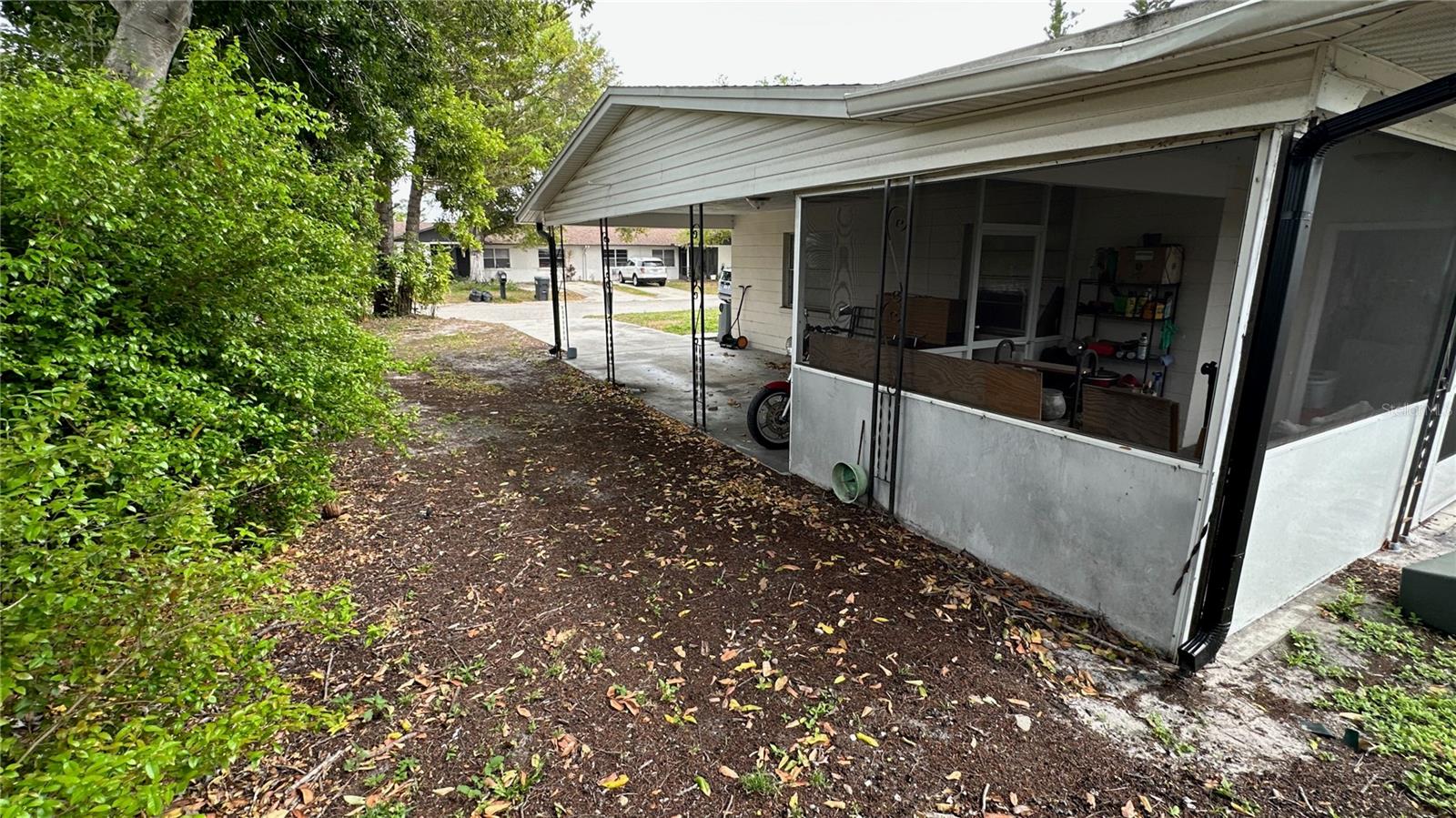 HOLIDAY HEIGHTS FIRST ADD - Residential Income