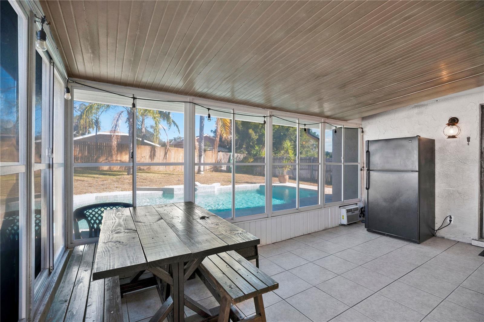 SWEEWATER HILLS UNIT 02 - Residential