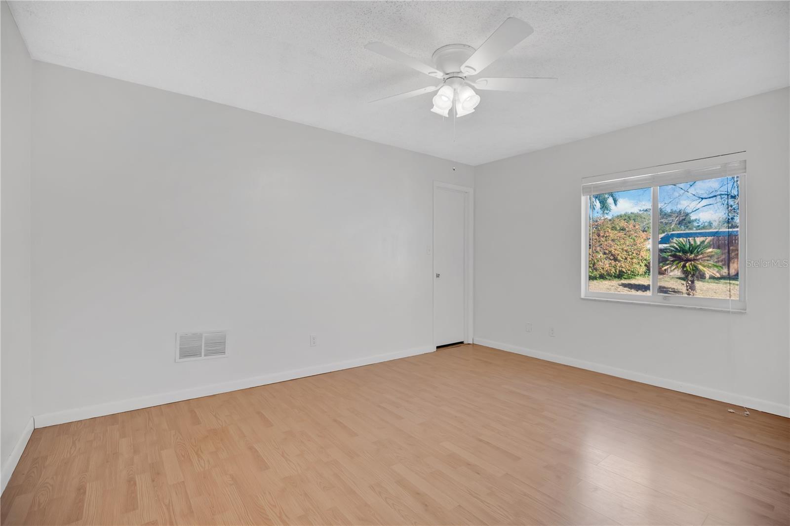 SWEEWATER HILLS UNIT 02 - Residential