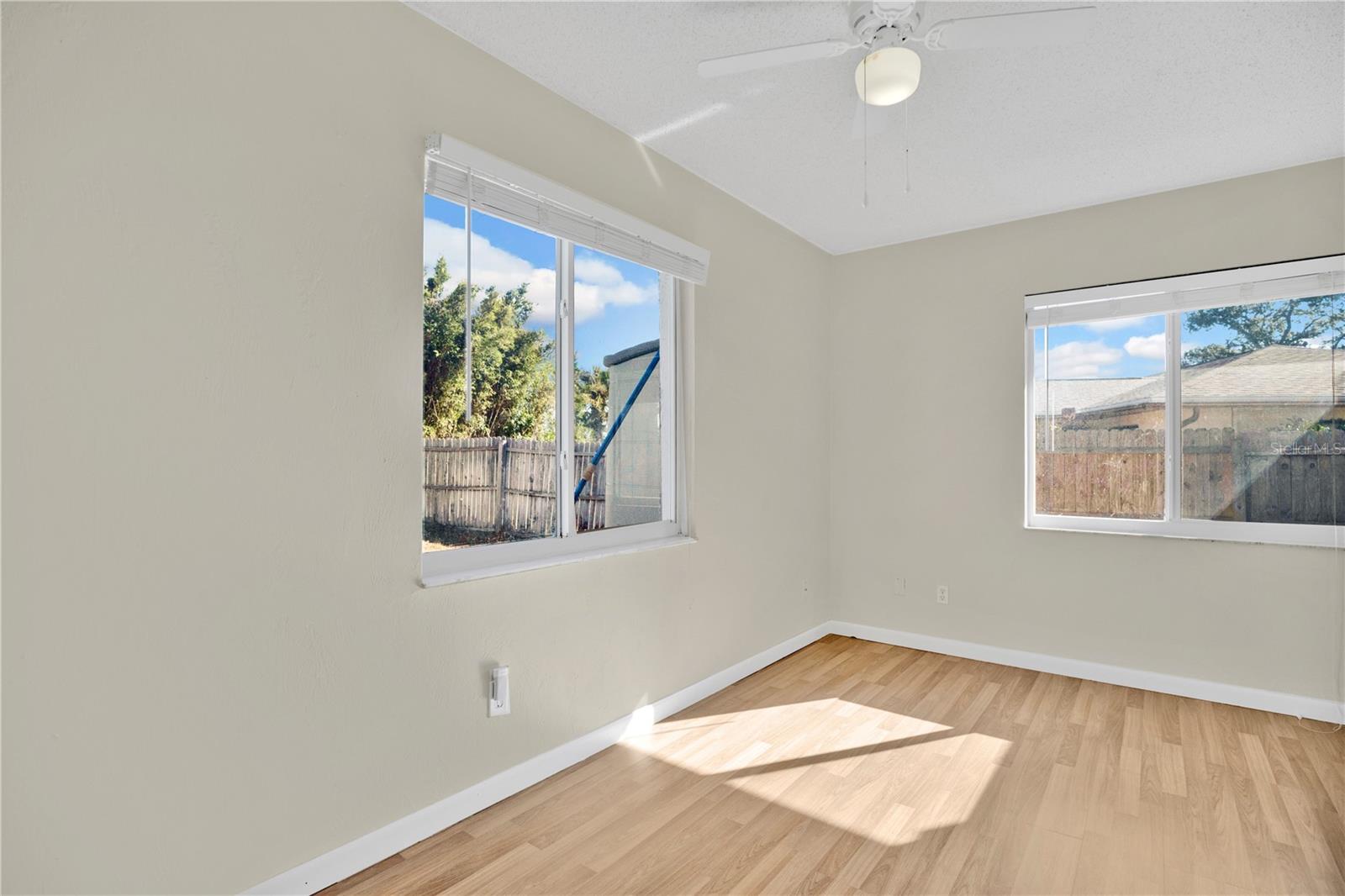 SWEEWATER HILLS UNIT 02 - Residential