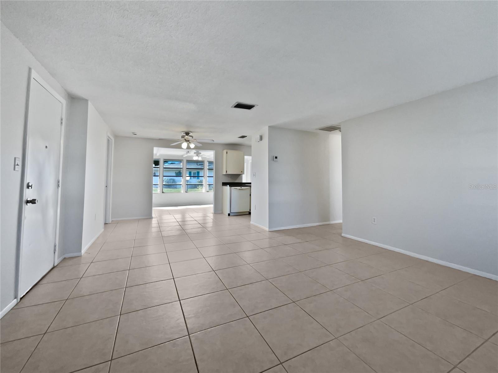 507 CIRCLEWOOD DRIVE O2