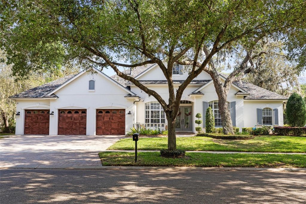 Photo of 16109 Ternglade Drive, Lithia, FL 33547 (MLS # TB8493284)