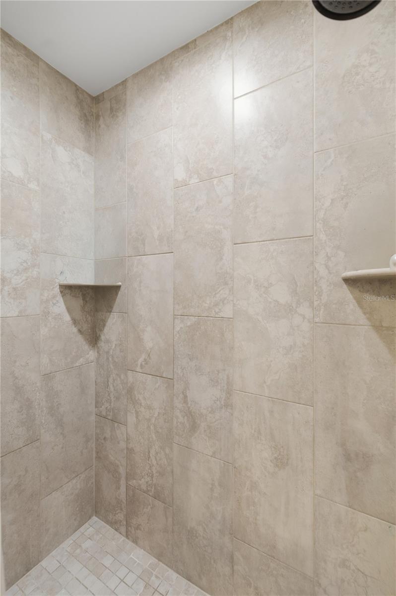 WILLISTON HIGHLANDS GOLF & C CLUB ESTATES - Residential