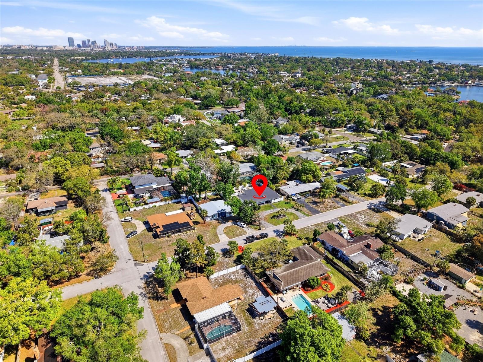 BAYOU HEIGHTS HANLONS - Residential
